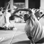 7 Manfaat Yoga untuk Lansia yang Harus Diketahui