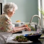 Makanan Sehat untuk Lansia dengan Asam Urat: 5 Tips Penting