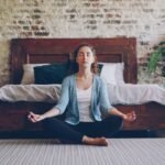Malam Tenang: 6 Teknik Yoga Relaksasi Sebelum Tidur untuk Tidur Lebih Nyenyak