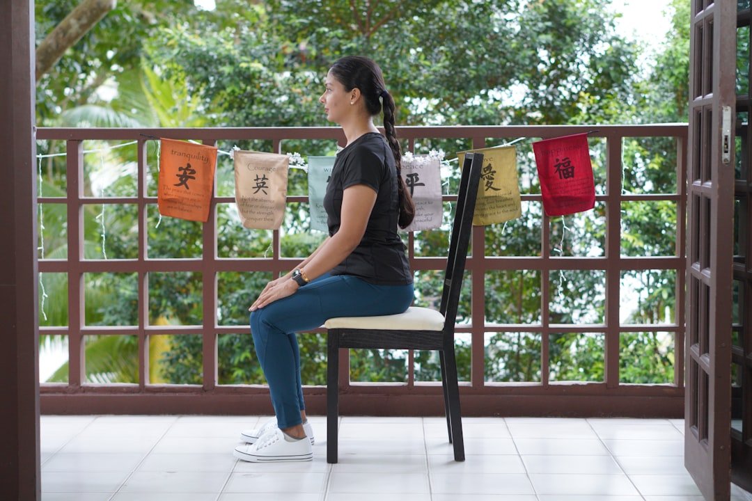 panduan yoga kursi lansia